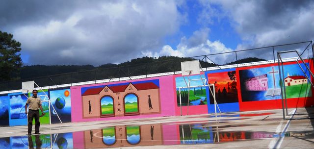 Painted in - Pintado en, Honduras